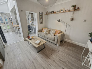 Photo 18- click for photo gallery